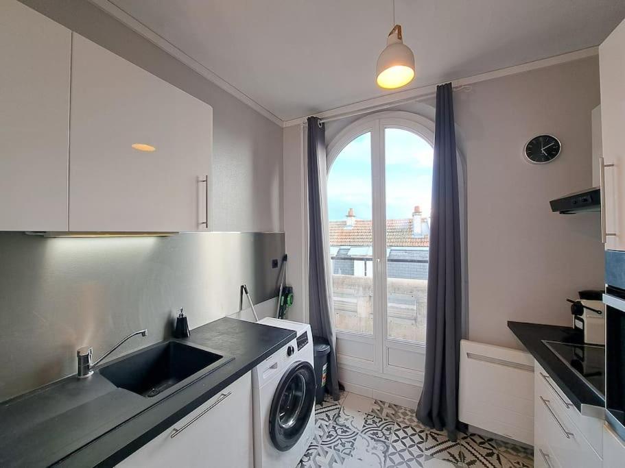 Faro, Vue Sur La Cathedrale Apartment Reims Exterior foto